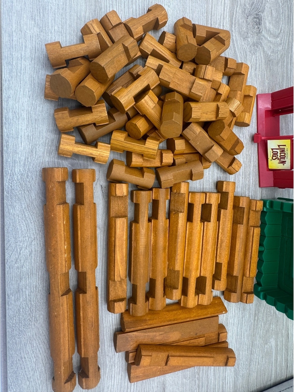 Lincoln Logs Fort Hudson 00913 57/70 Pcs Incomplete